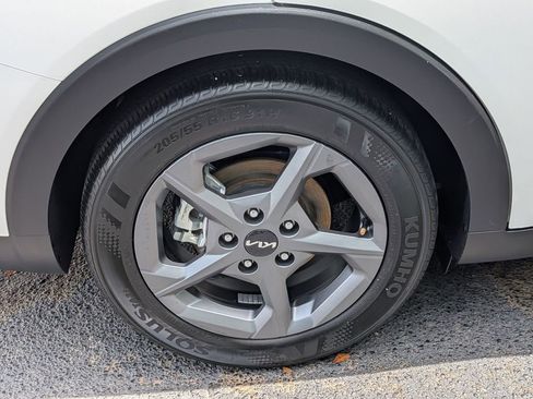 Used 2025 Kia K4 FWD image 33