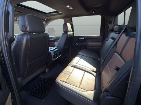 Used 2021 Chevrolet Silverado 3500 High Country image 29