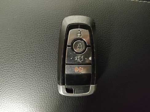 Used 2018 Ford Fusion S image 32