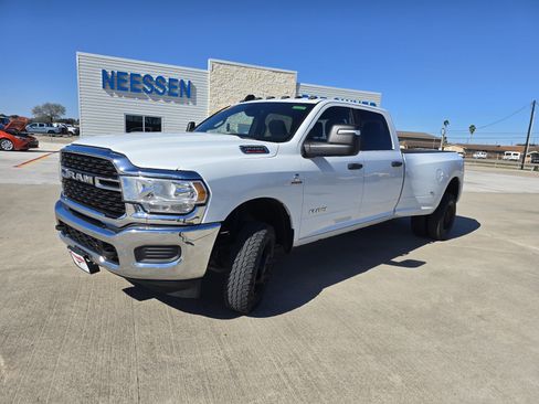 Used 2023 RAM 3500 Big Horn image 7