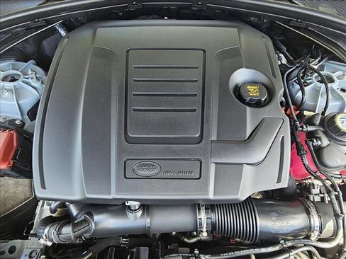 New 2026 Land Rover Range Rover Velar Dynamic SE image 19