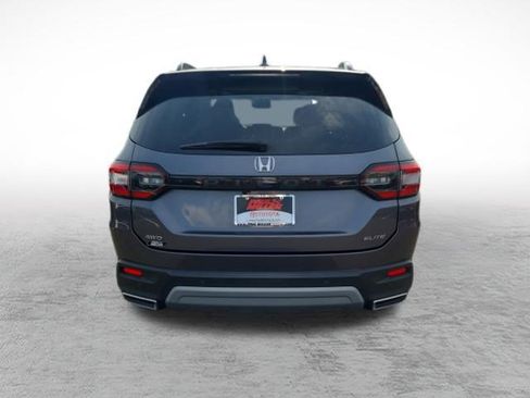 Used 2023 Honda Pilot Elite image 6