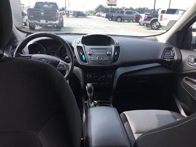 Used 2018 Ford Escape SE FWD image 12