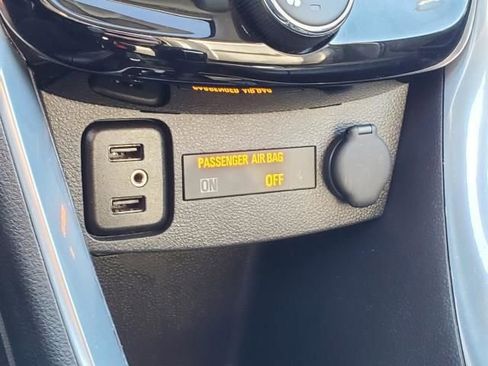 Used 2018 Chevrolet Trax Premier image 27