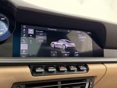 Certified 2021 Porsche 911 Carrera 4S image 39