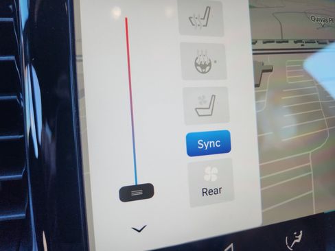 New 2026 Chrysler Pacifica Pinnacle image 32