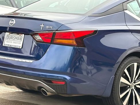 Used 2021 Nissan Altima 2.5 SR w/ SR Premium Package image 7