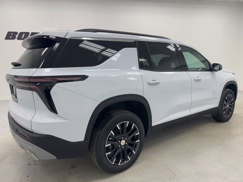 New 2026 Chevrolet Traverse LT w/ Sun and Wheel Package image 5