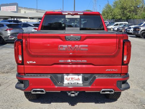 Used 2024 GMC Sierra 1500 AT4 w/ Technology Package image 5