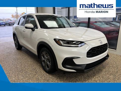 New 2026 Honda HR-V LX image 1