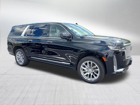 Used 2023 Cadillac Escalade ESV Premium Luxury w/ LPO, Radiant Package AWD/4WD image 2