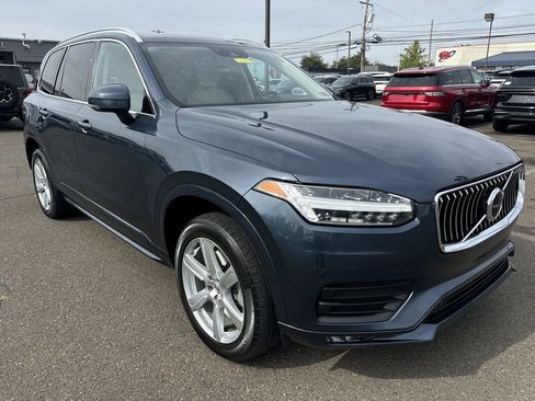 Used 2020 Volvo XC90 T6 Momentum image 8