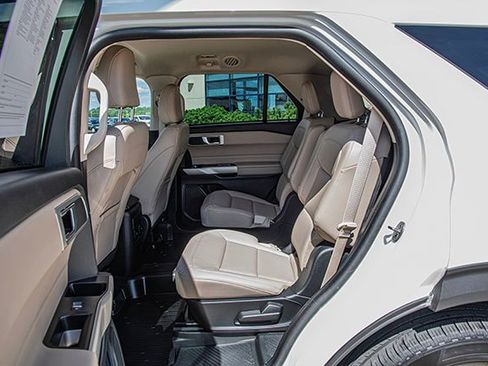 Used 2023 Ford Explorer XLT w/ Equipment Group 202A image 15