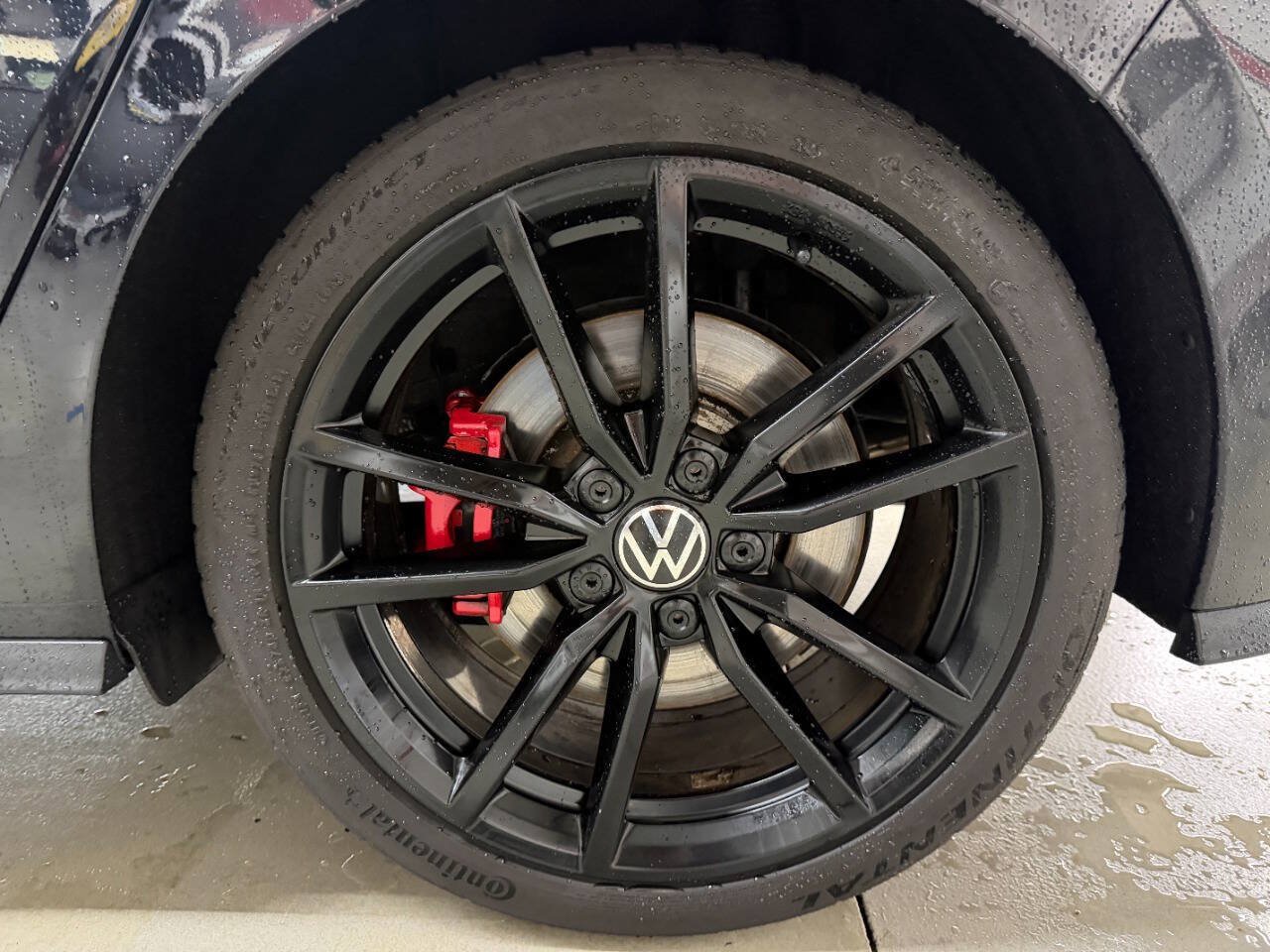 Used 2022 Volkswagen GTI SE FWD image 30