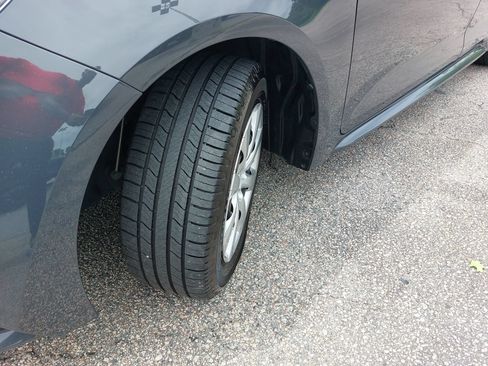 Used 2024 Toyota Corolla LE FWD image 33