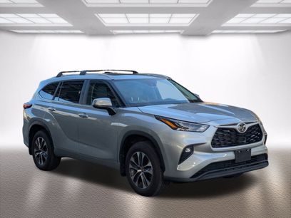 Certified 2023 Toyota Highlander AWD