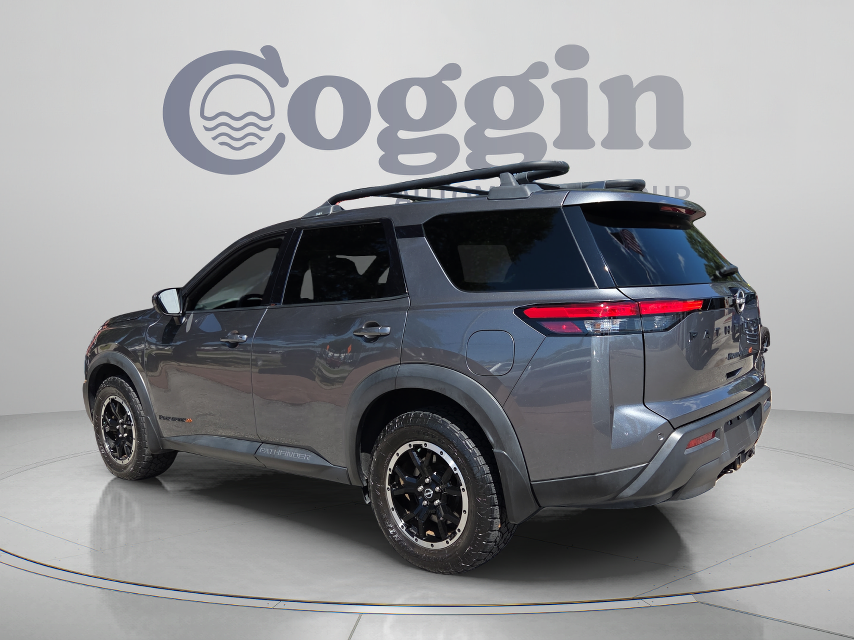 Used 2024 Nissan Pathfinder Rock Creek AWD/4WD image 3