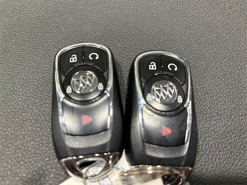 Used 2022 Buick Encore Preferred w/ Safety Package image 19