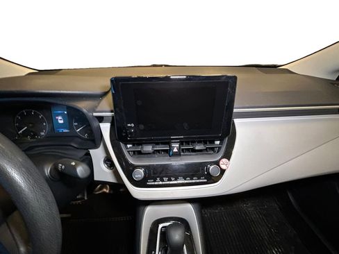 Used 2024 Toyota Corolla LE w/ LE Convenience Package image 10