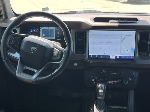 Used 2023 Ford Bronco Outer Banks AWD/4WD image 18