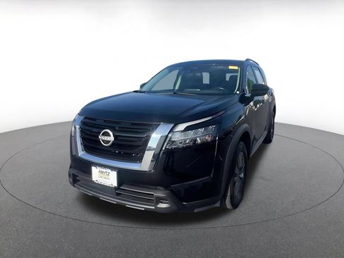 Used 2025 Nissan Pathfinder SV FWD image 7