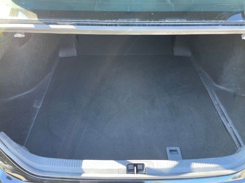 Used 2025 Toyota Camry SE image 30