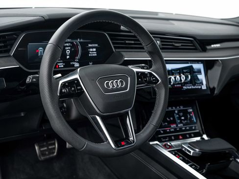 Certified 2024 Audi SQ8 e-tron Premium Plus w/ Black Optic Package AWD/4WD image 10