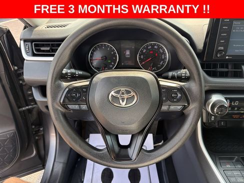 Used 2020 Toyota RAV4 XLE AWD/4WD image 15