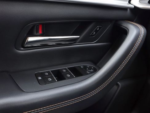 Certified 2024 MAZDA CX-90 Plug-In Hybrid w/ Premium Pkg image 22