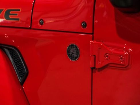 Used 2021 Jeep Gladiator Mojave image 37