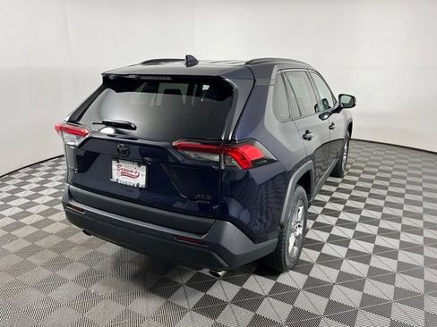 Used 2022 Toyota RAV4 XLE w/ Convenience Package AWD/4WD image 6