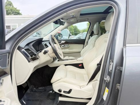 Used 2016 Volvo XC90 T6 Momentum AWD/4WD image 8