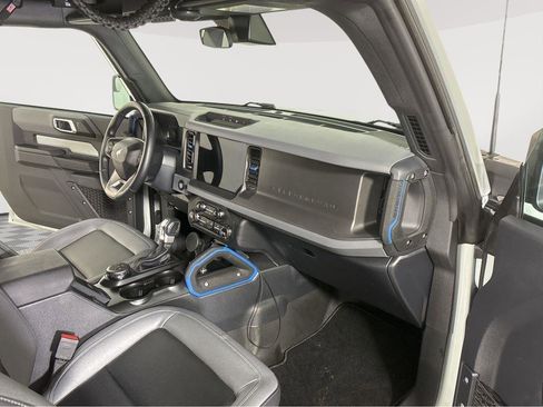 Used 2024 Ford Bronco Black Diamond image 35