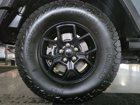 Used 2024 Jeep Wrangler Unlimited AWD/4WD image 24