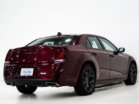 Used 2023 Chrysler 300 S image 7
