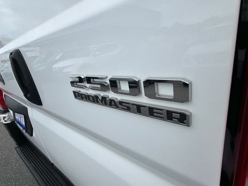 Used 2024 RAM ProMaster 2500 w/ Convenience Group FWD image 24