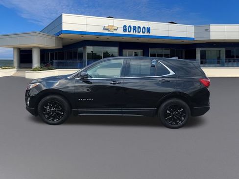Used 2020 Chevrolet Equinox LT w/ Driver Convenience Package FWD image 2