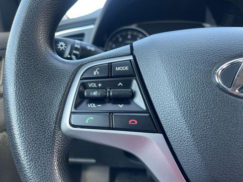 Used 2018 Hyundai Elantra SEL FWD image 17