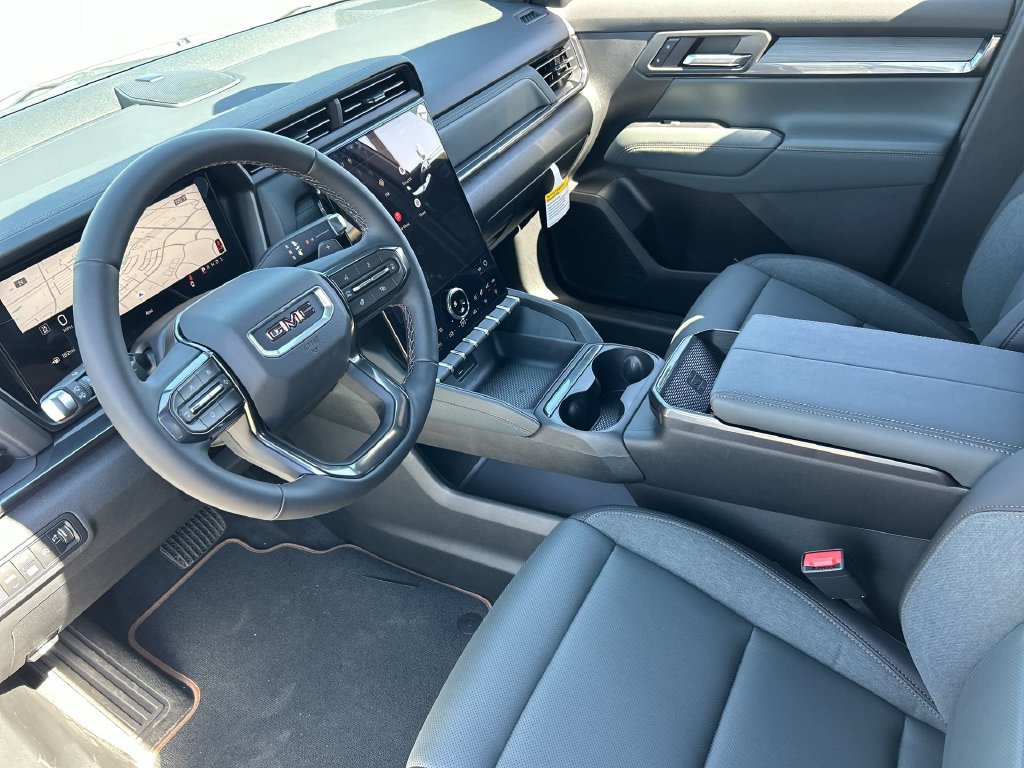 New 2027 GMC Terrain AT4 w/ Convenience Package III AWD/4WD image 10