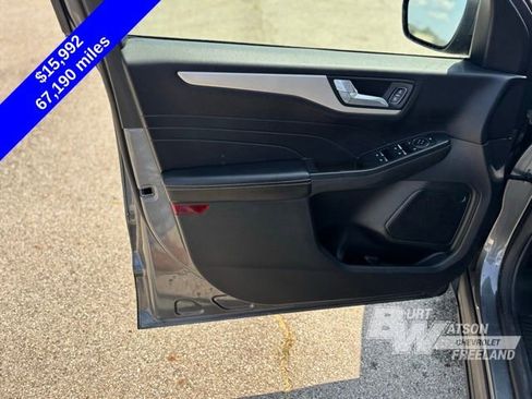 Used 2021 Ford Escape SE w/ Convenience Package image 11