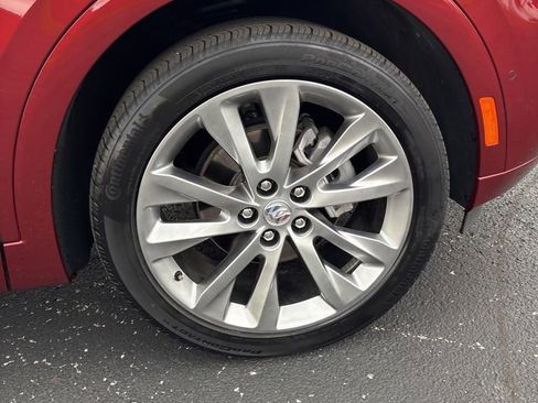 Used 2023 Buick Envision Avenir image 10