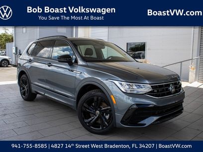 Certified 2024 Volkswagen Tiguan SE R-Line