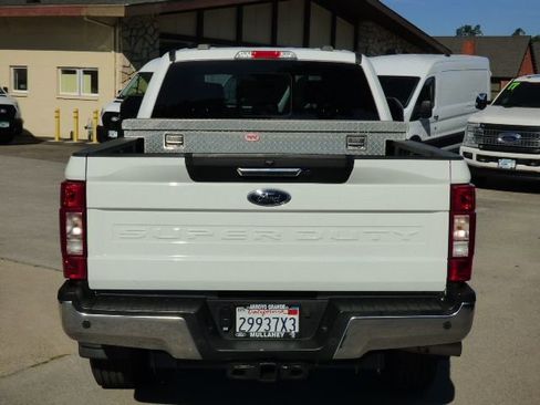 Used 2021 Ford F250 Lariat w/ Lariat Value Package image 4