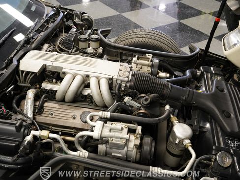 Used 1988 Chevrolet Corvette Coupe RWD image 36