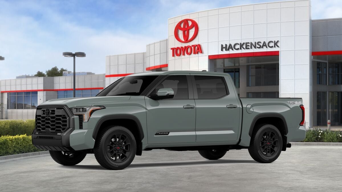 New 2026 Toyota Tundra Platinum w/ TRD Off-Road Package AWD/4WD image 2