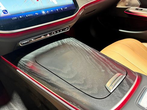 Used 2026 Mercedes-Benz E 350 4MATIC Sedan image 11