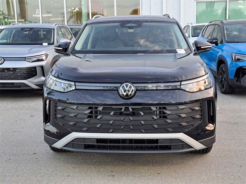 New 2026 Volkswagen Tiguan SE image 2