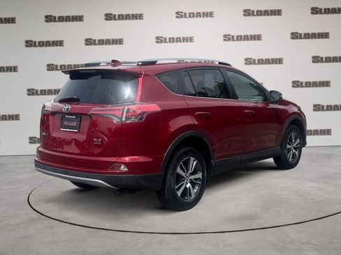 Used 2018 Toyota RAV4 XLE AWD/4WD image 5
