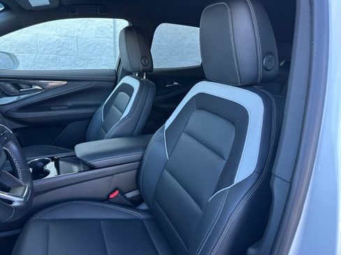 Used 2024 Chevrolet Blazer EV LT AWD/4WD image 10