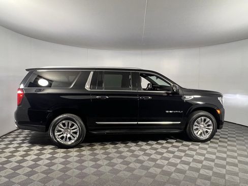 Used 2024 GMC Yukon XL Denali image 5
